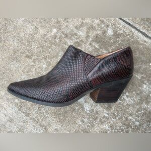 Lucky Brand Tabea Snake Print Booties | 8.5 | Leather